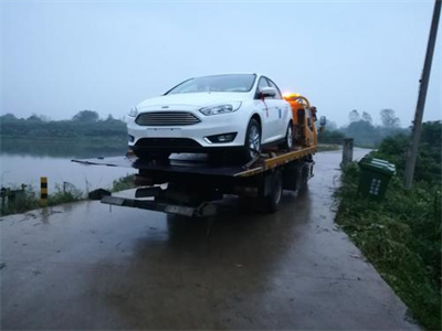 哈密地区拖车救援一般多久能到？